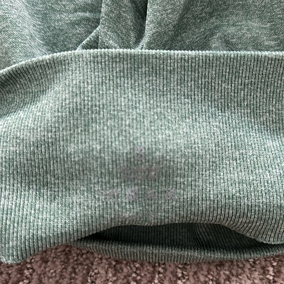 NVGTN sage green scrunch seamless shorts - Picture 6 of 6